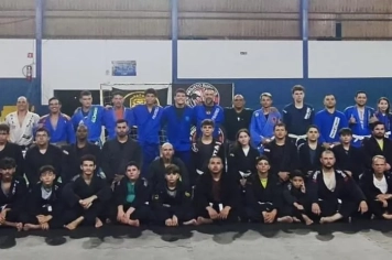 Equipe de Jiu-Jitsu de Campos Novos Paulista participa de Seminário Técnico