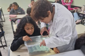 Educação e Prevenção: Palestra orienta alunos sobre acidentes com escorpiões