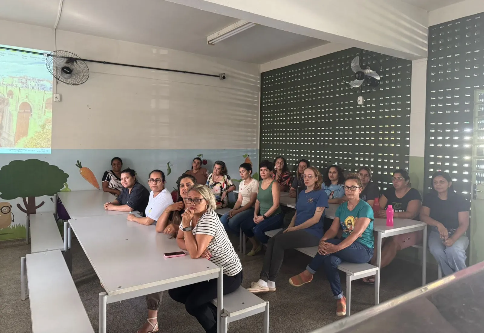 Café especial celebra o Dia Internacional da Mulher na EMEF Profª Viviana Lúcia de Moraes Franco 