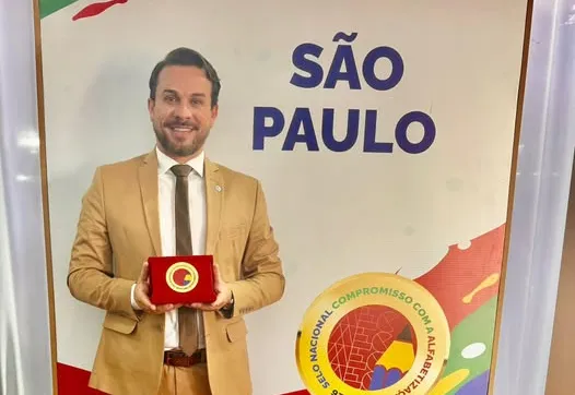 Educação que transforma e conquista reconhecimento nacional!