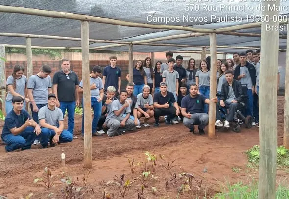 Aprendizado na prática: alunos visitam a Horta Municipal