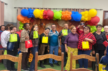 Arraiá da Melhor Idade no CCI