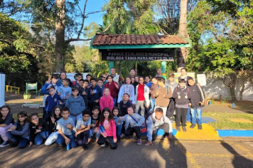 Escola Municipal Prof.ª Viviana Lúcia de Moraes Franco Realiza Visita Ambiental no Parque Ecológico de Ourinhos