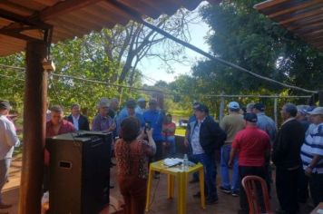 Comemoração ao Dia dos Pais com grupo da Terceira Idade.