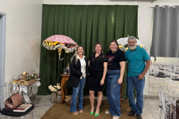 Profissionais de Campos Novos Paulista participam de encontro do CIVAP