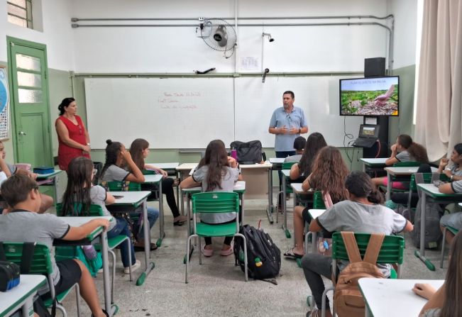 DEPARTAMENTO MUNICIPAL DE MEIO AMBIENTE REALIZA PALESTRA TECNICA.