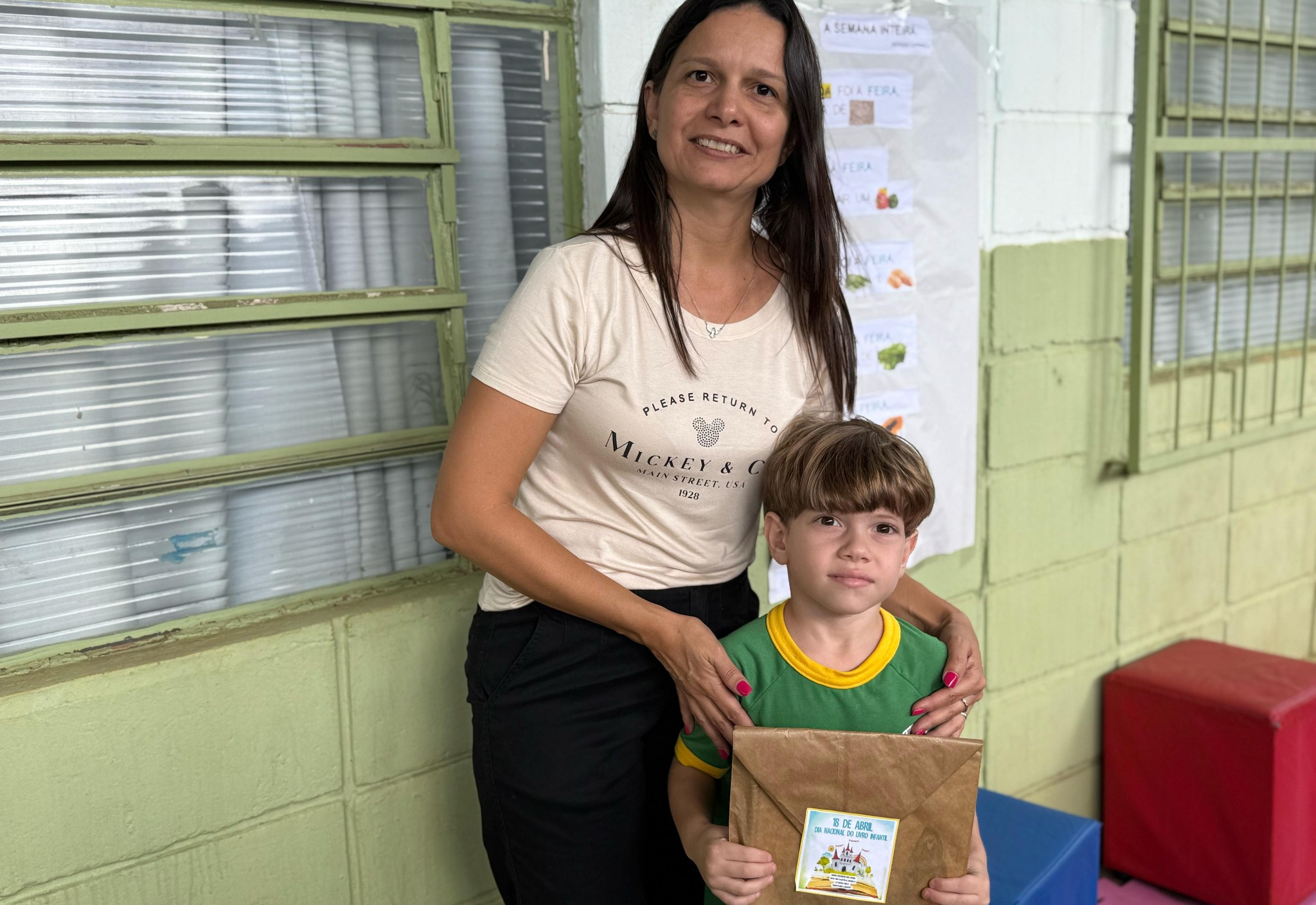 Encanto e Criatividade no Sarau de Leitura da EMEI Emerson Fernando Dalevedo