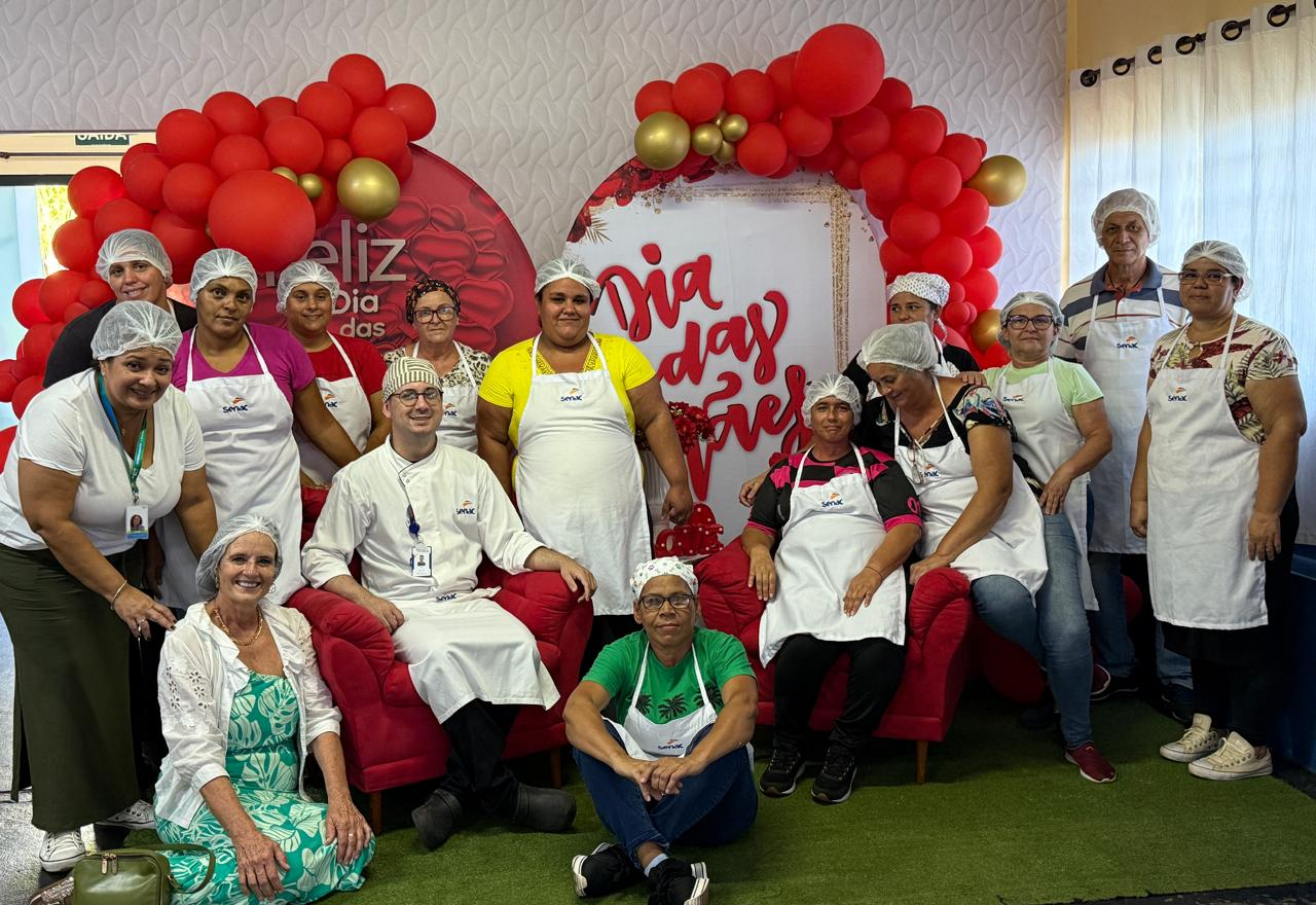 Curso de Pizza reúne participantes em uma experiência saborosa e divertida