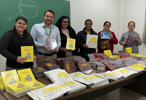Novos livros enriquecem o acervo da EMEF Professora Viviana Lúcia de Moraes Franco