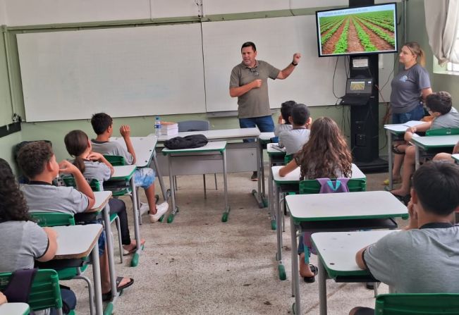 DEPARTAMENTO MUNICIPAL DE MEIO AMBIENTE REALIZA PALESTRA TECNICA